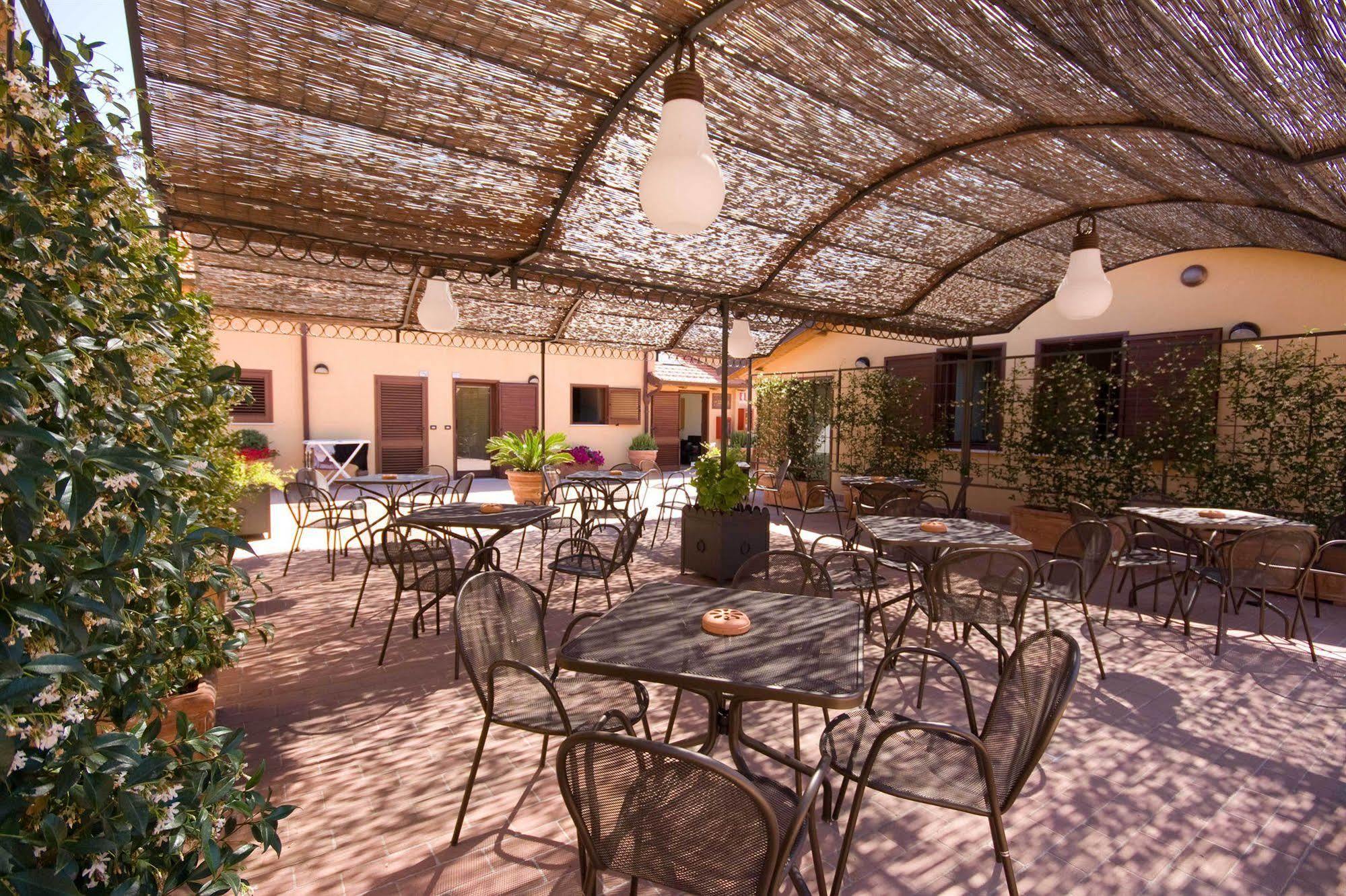 "La Terrazza Di Castiglione" Appartamenti Vacanza Кастільйоне-делла-Пеская Екстер'єр фото