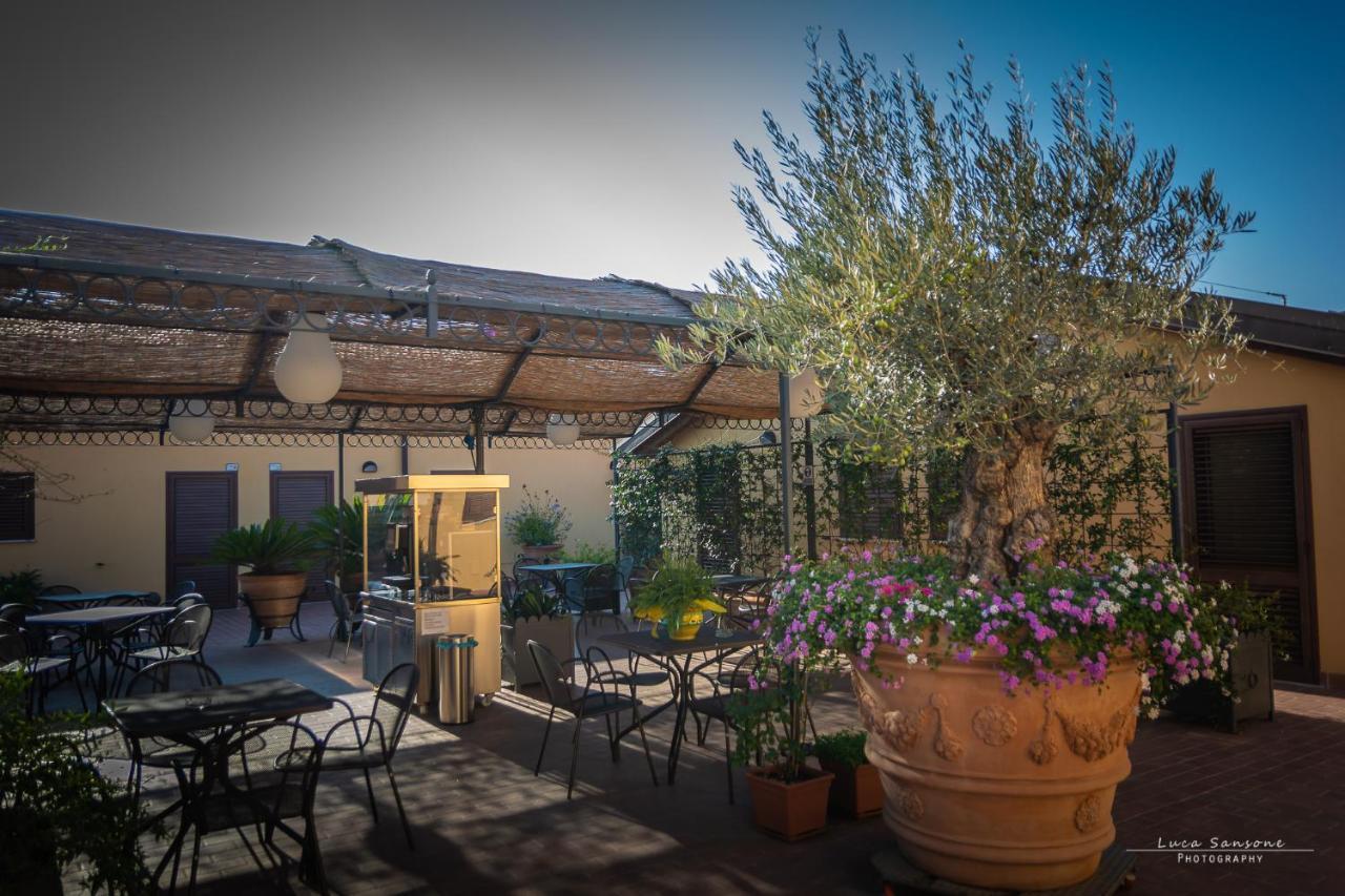 "La Terrazza Di Castiglione" Appartamenti Vacanza Кастільйоне-делла-Пеская Екстер'єр фото
