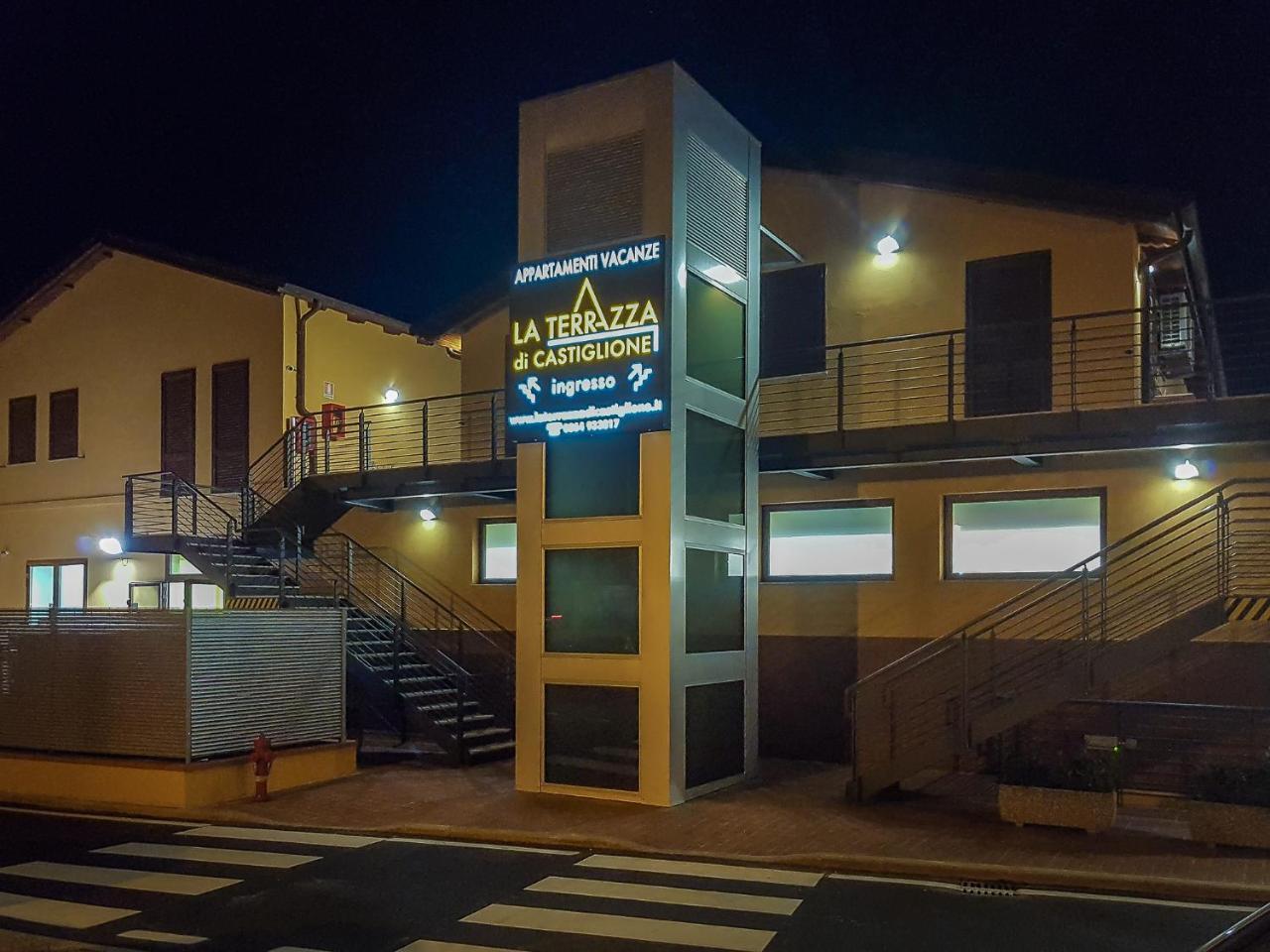 "La Terrazza Di Castiglione" Appartamenti Vacanza Кастільйоне-делла-Пеская Екстер'єр фото